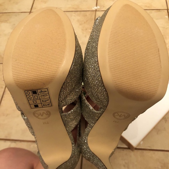 Mk platform heels - Picture 7 of 7